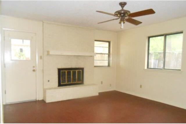 1608 Mims St - Photo 3 of 9