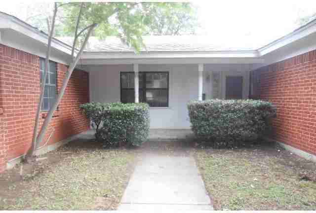 1608 Mims St - Photo 7 of 9