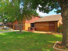 featured image of 12400 Eric Field Pl