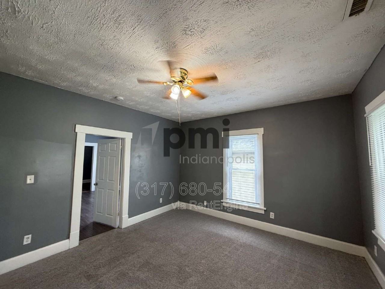 2564 Deming Ave - Photo 3 of 11