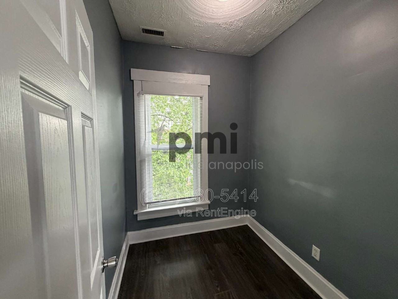 2564 Deming Ave - Photo 6 of 11
