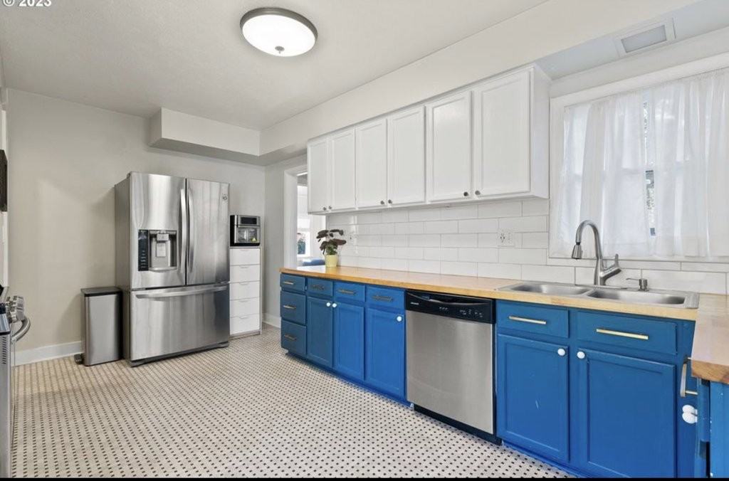 3911 Ne 81st Ave - Photo 5 of 22