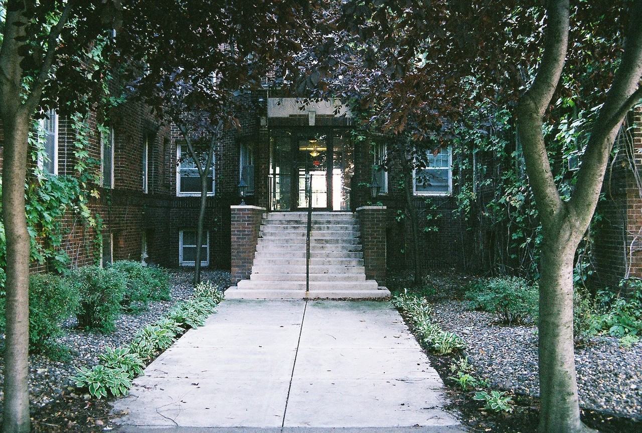 Twin Court Apartments - Photo 2 of 38
