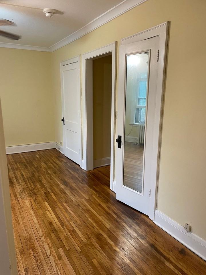 Twin Court Apartments - Photo 5 of 38