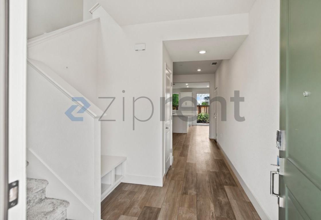 1765 Jade Pl - Photo 5 of 35
