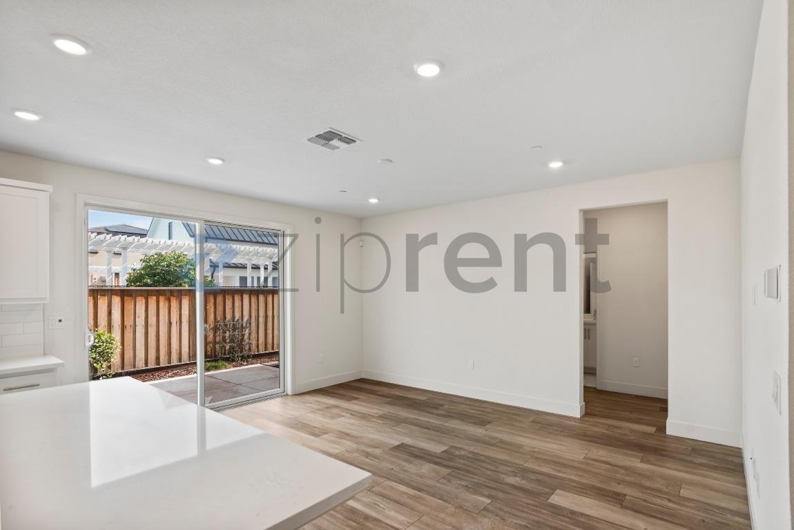 1765 Jade Pl - Photo 6 of 35