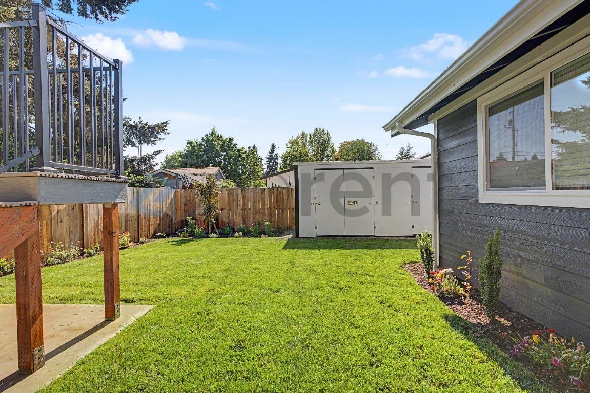 4323 Arnold St Ne #4323 - Photo 4 of 25