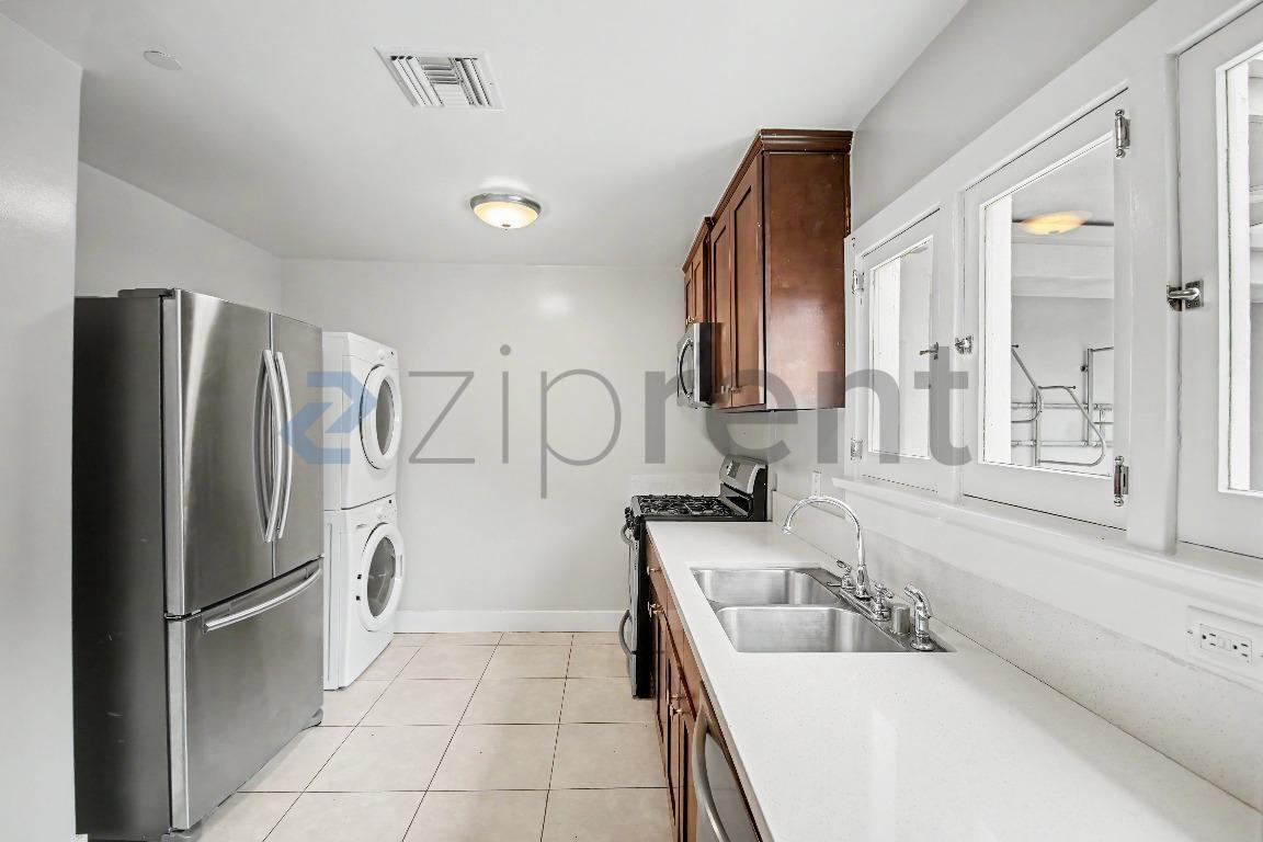 5717 Fair Ave - Photo 6 of 15