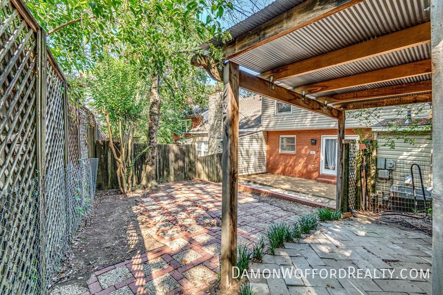 1435 Roxbury Ct - Photo 7 of 44