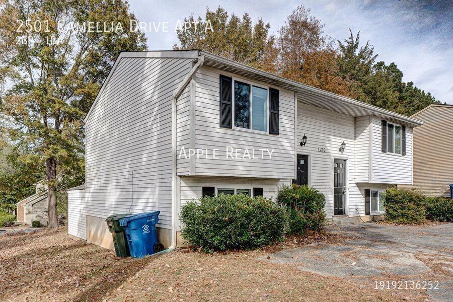 2501 Camellia Dr Apt A - Photo 3 of 13
