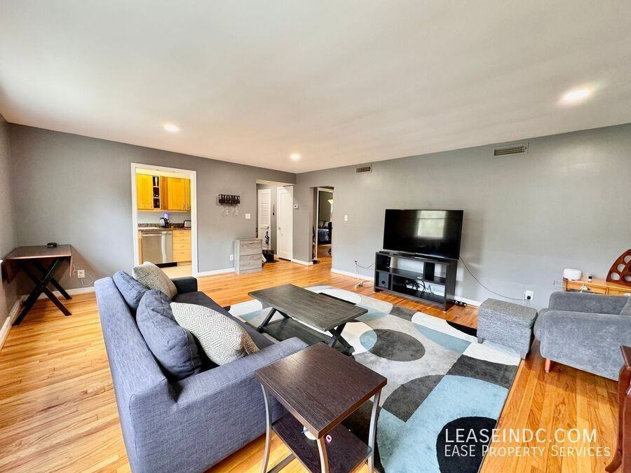 8203 Grubb Rd #G202 - Photo 5 of 21