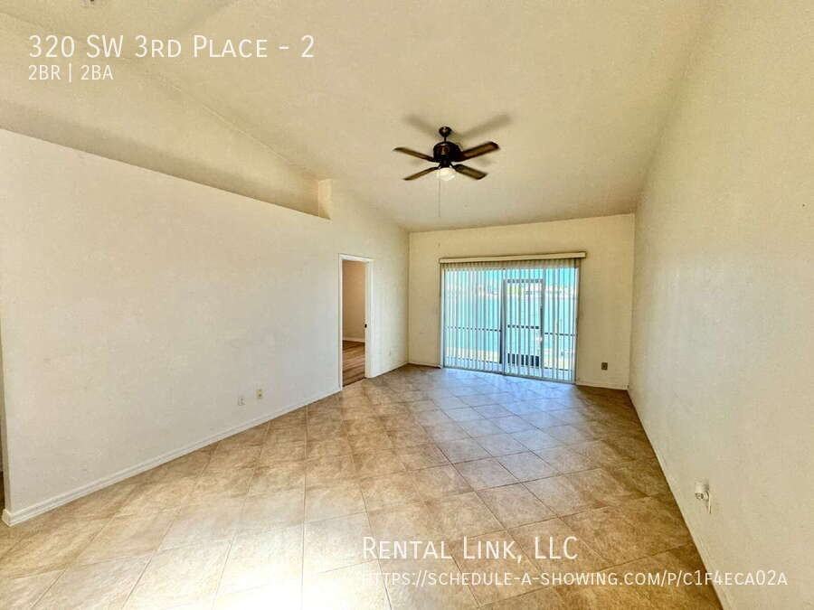 320 Sw 3rd Pl #2 - Photo 3 of 39