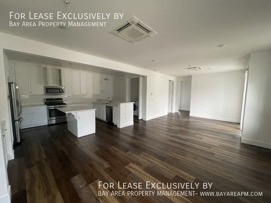 195 Avenue Cabrillo #9 - Photo 3 of 13