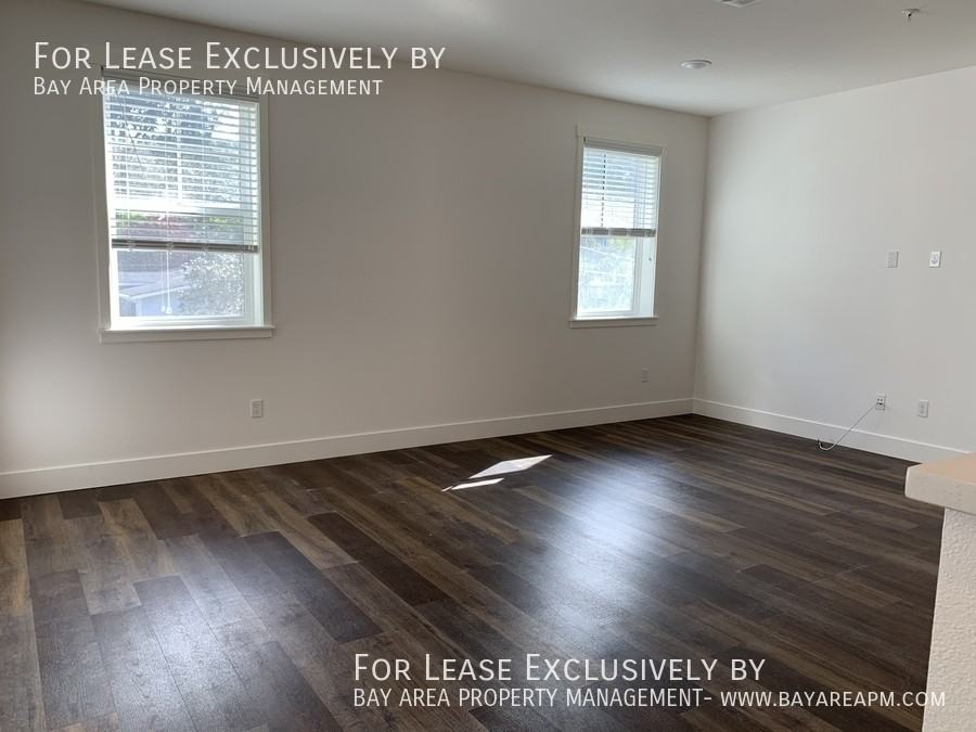 195 Avenue Cabrillo #9 - Photo 4 of 13
