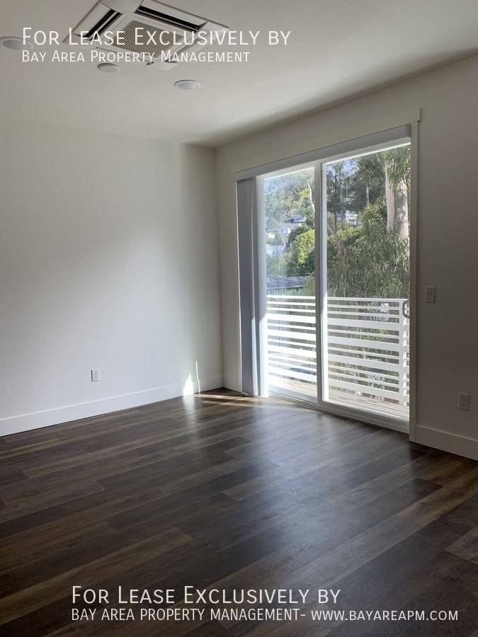 195 Avenue Cabrillo #9 - Photo 5 of 13