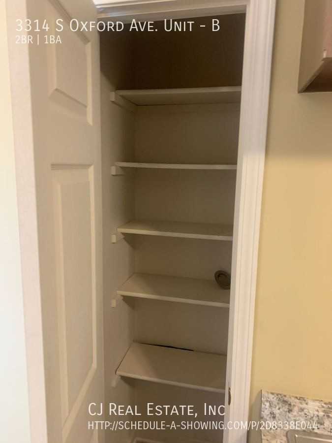 3314 S Oxford Ave #B - Photo 4 of 8
