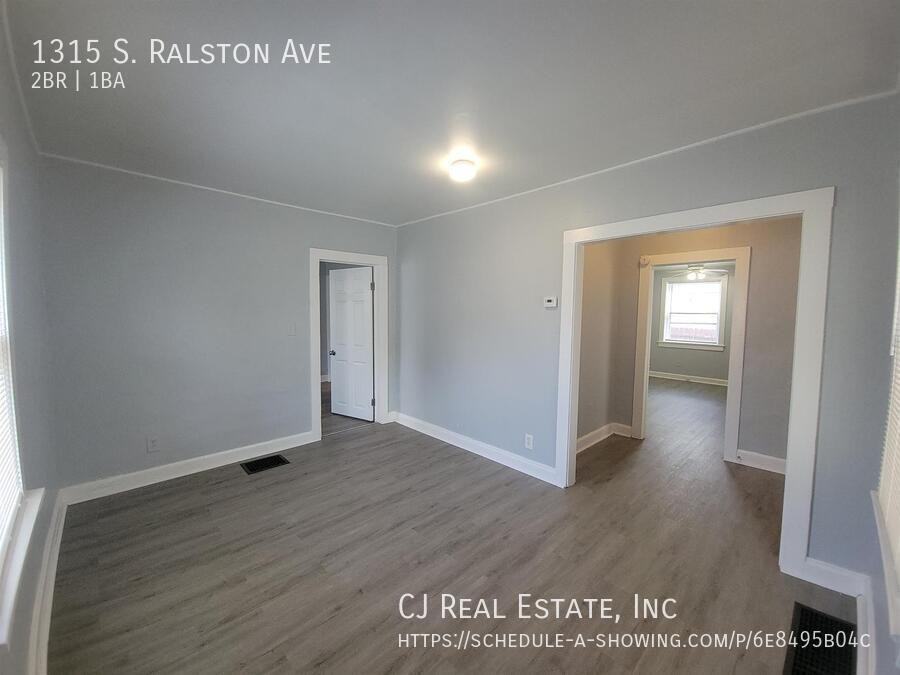 1315 S Ralston Ave - Photo 2 of 9