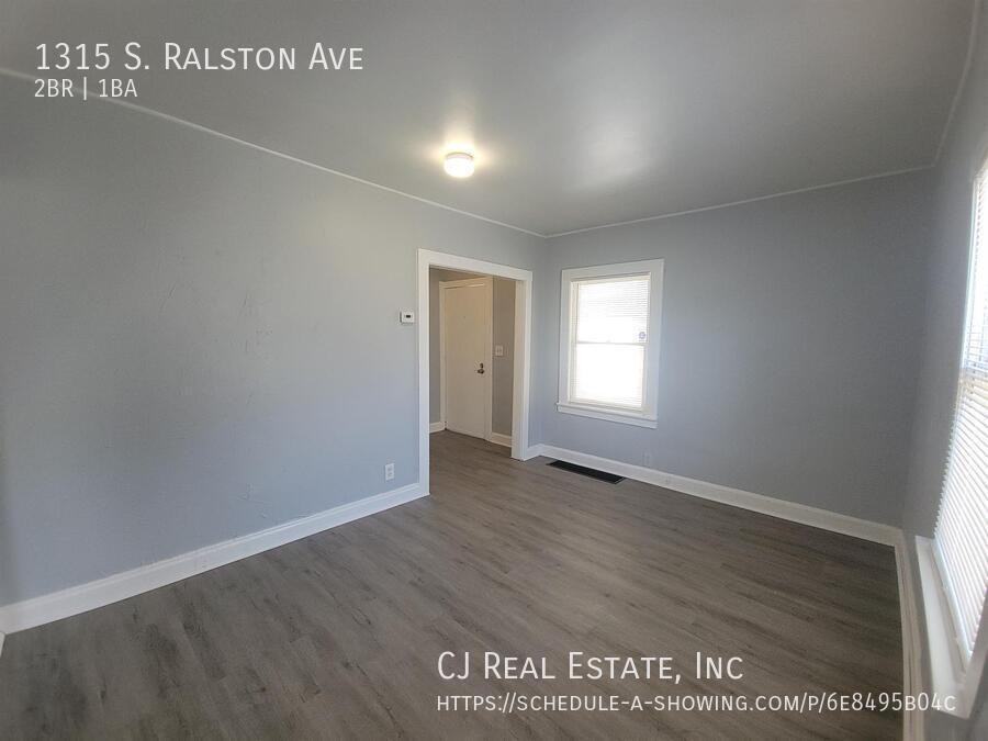 1315 S Ralston Ave - Photo 4 of 9