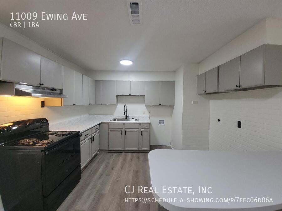 11009 Ewing Ave - Photo 4 of 11