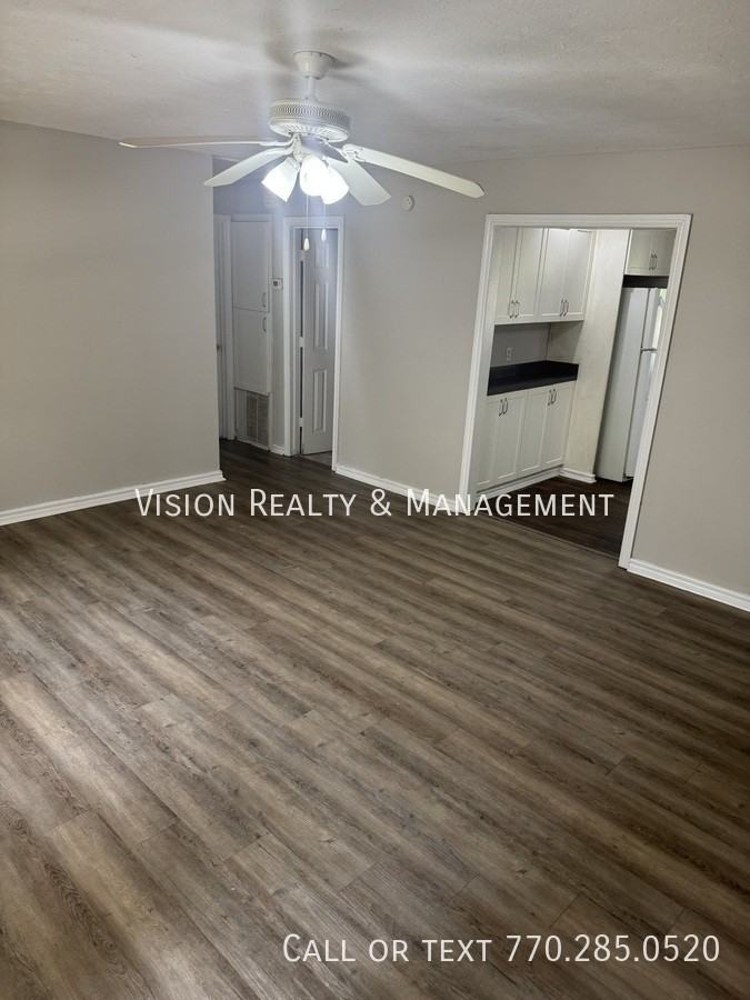 374 Cavender Creek Rd - Photo 4 of 26