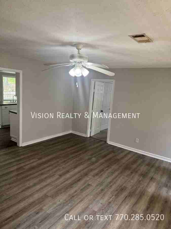 374 Cavender Creek Rd - Photo 6 of 26