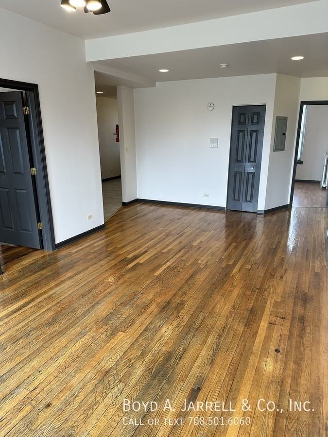 212 E 57th St 2nd Fl #098-212-2 - Photo 7 of 13
