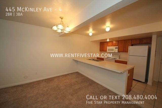 445 Mckinley Ave #4 - Photo 4 of 15