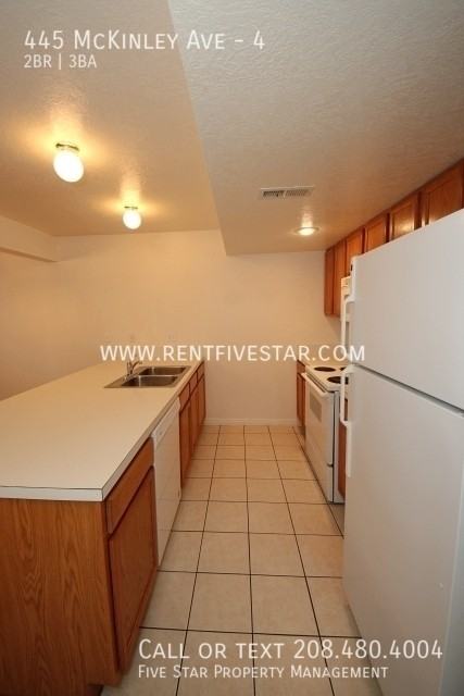 445 Mckinley Ave #4 - Photo 5 of 15