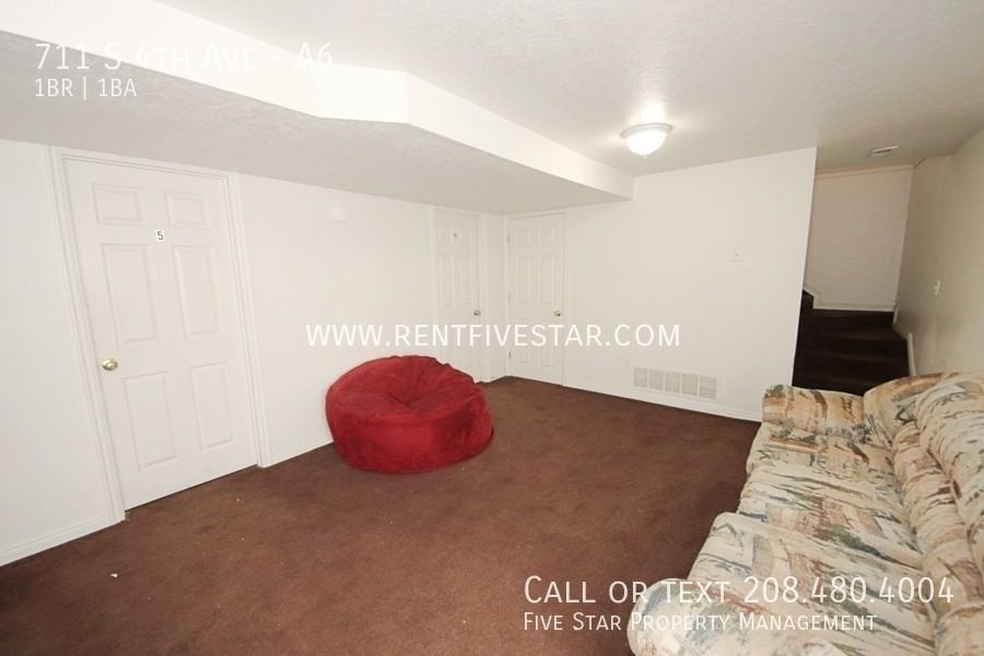 711 S 4th Ave #A6 - Photo 7 of 9