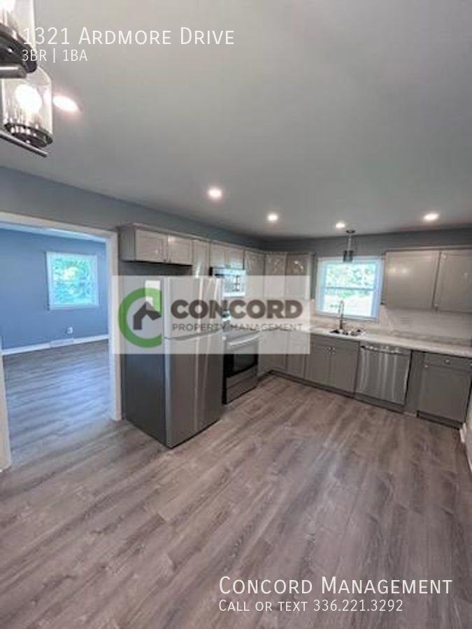 1321 Ardmore Dr - Photo 7 of 16