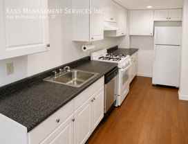 644 W Oakdale Ave #2F - Photo 1 of 1