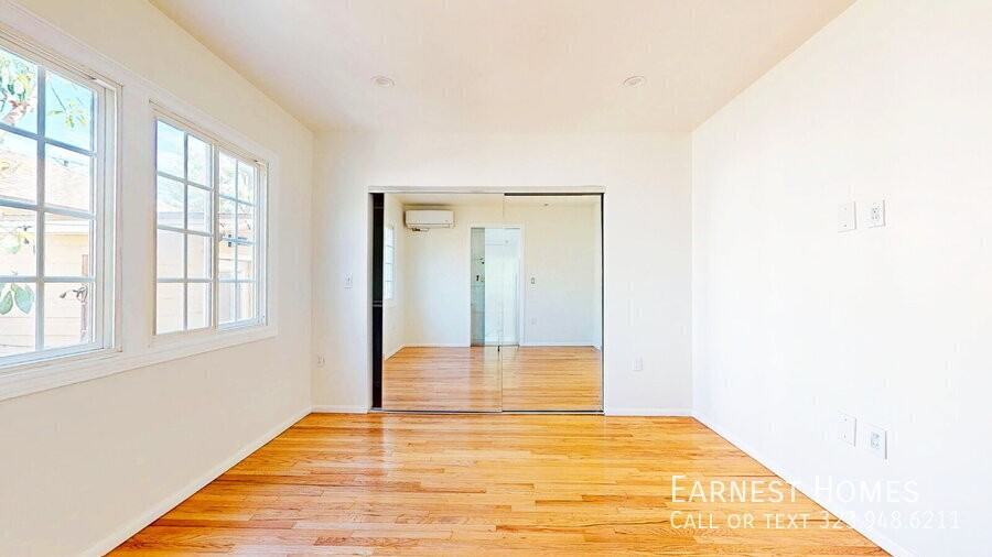 19020 Sylvan St - Photo 7 of 14