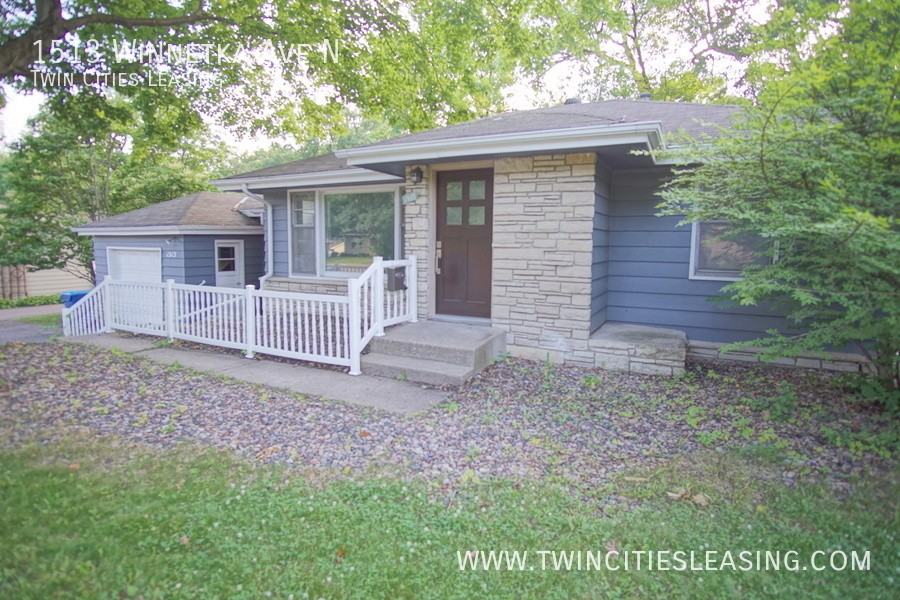 1513 Winnetka Ave N - Photo 4 of 26