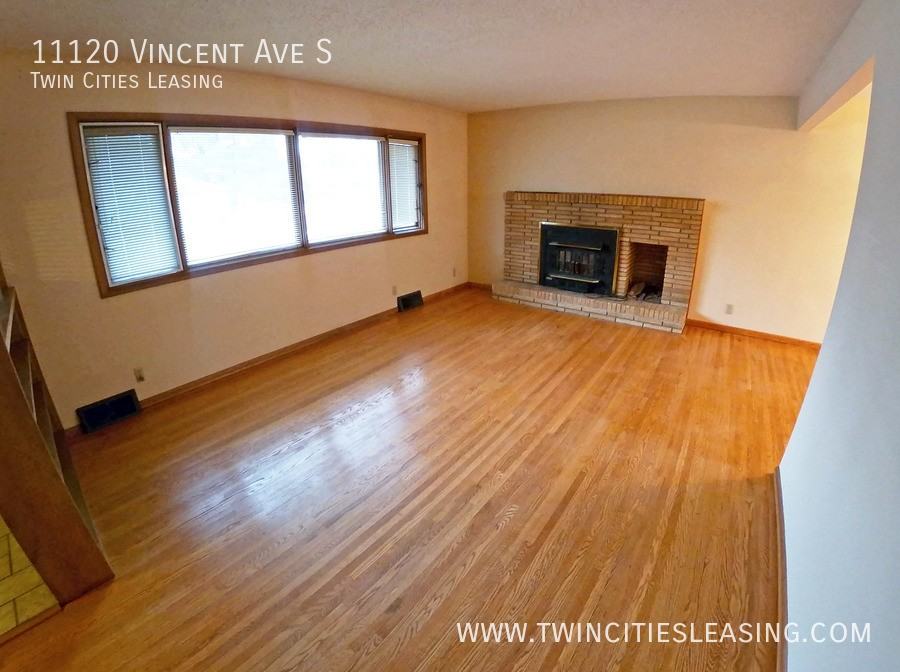 11120 Vincent Ave S - Photo 5 of 23