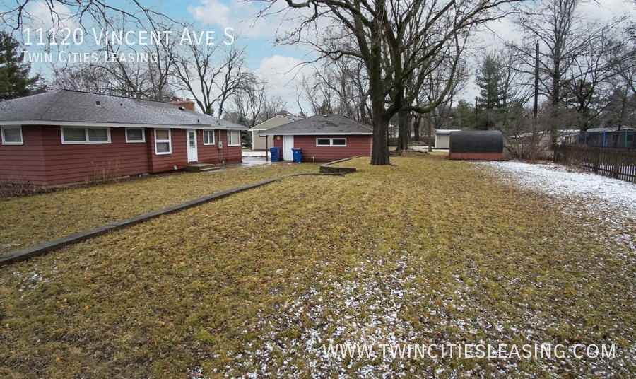 11120 Vincent Ave S - Photo 6 of 23