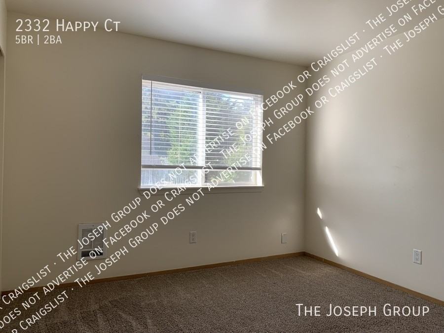 2332 Happy Ct - Photo 5 of 9