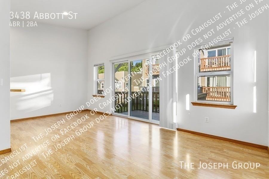 3438 Abbott St - Photo 2 of 32