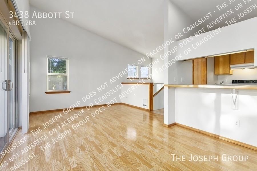 3438 Abbott St - Photo 6 of 32