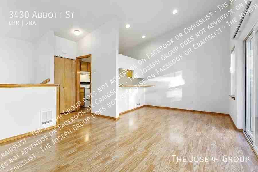 3430 Abbott St - Photo 3 of 33