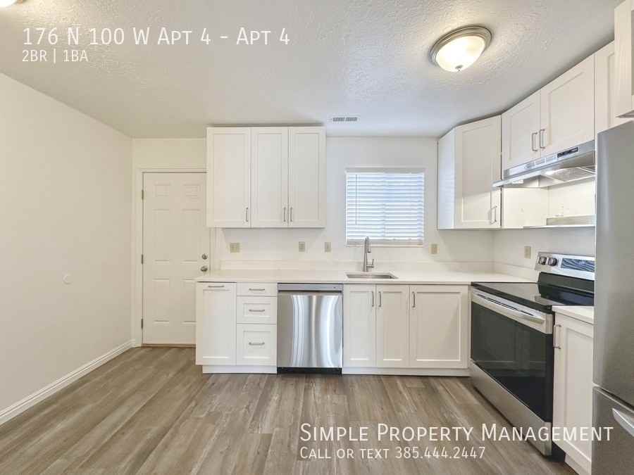 176 N 100 W Apt 4 #4 - Photo 6 of 27