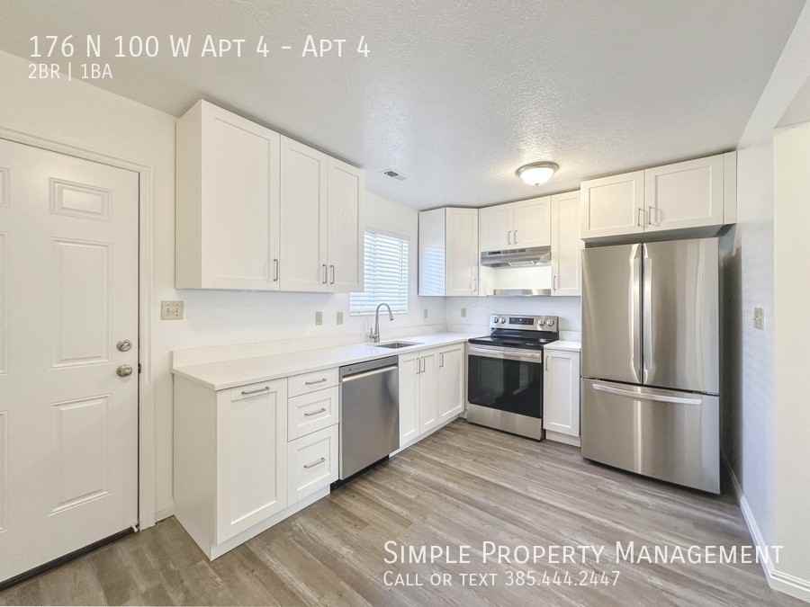 176 N 100 W Apt 4 #4 - Photo 7 of 27
