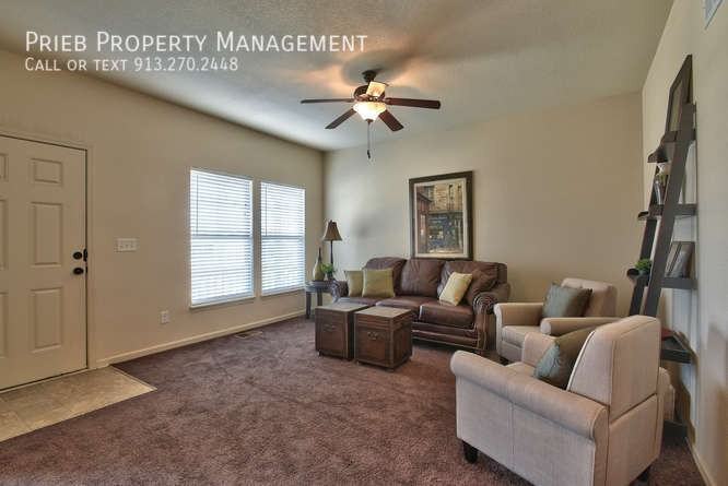 270 N Ferrel St - Photo 2 of 27