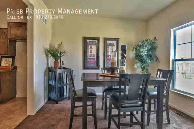 270 N Ferrel St - Photo 7 of 27