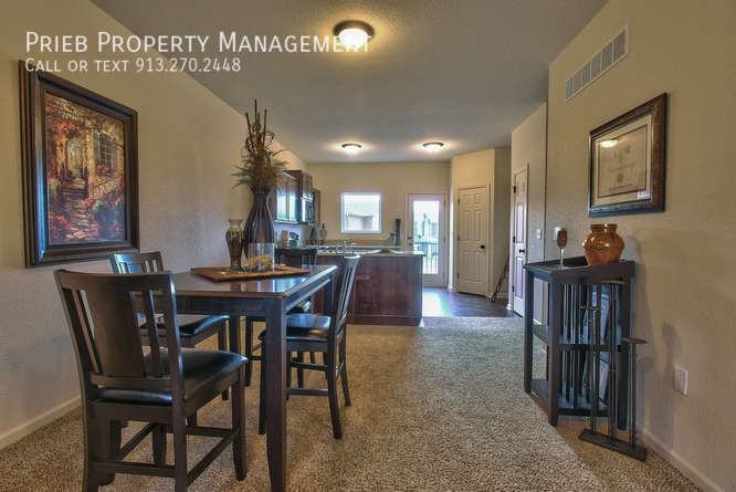 1831 W Spruce St - Photo 6 of 26