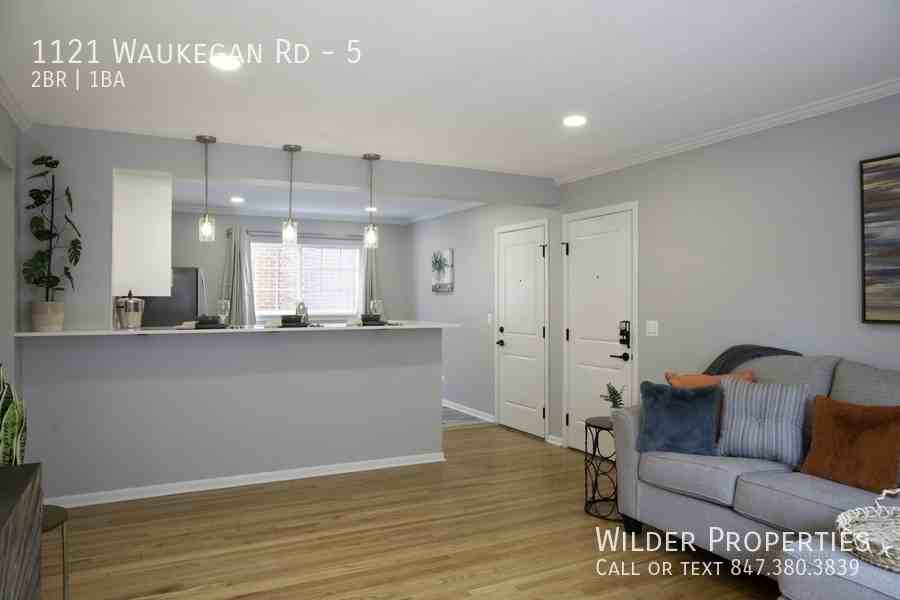 1121 Waukegan Rd #5 - Photo 3 of 10