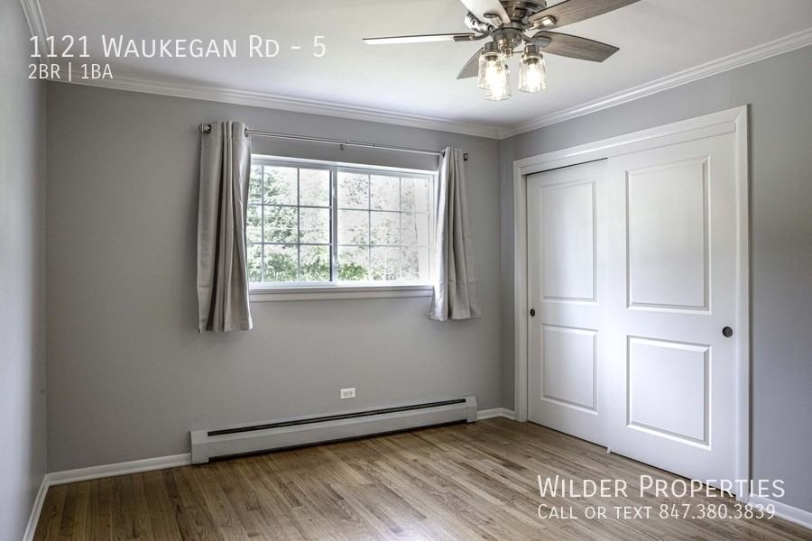 1121 Waukegan Rd #5 - Photo 7 of 10
