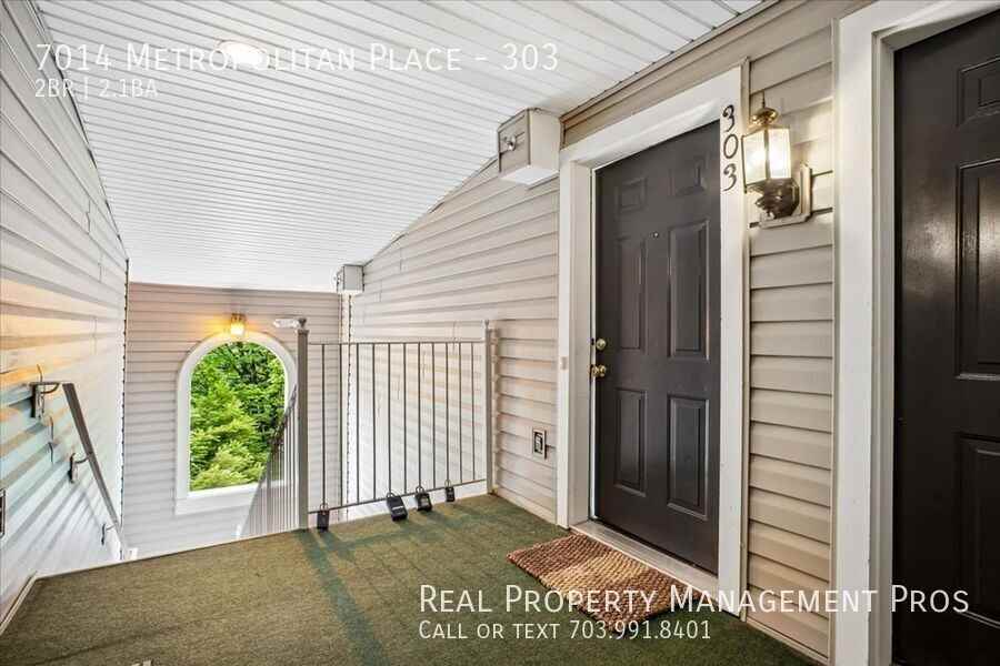 7014 Metropolitan Pl #303 - Photo 3 of 27