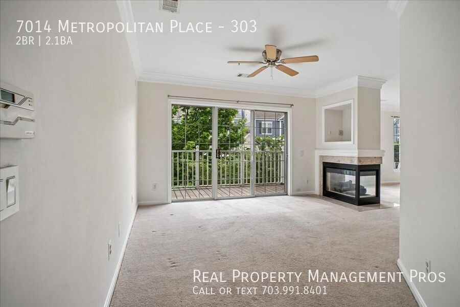 7014 Metropolitan Pl #303 - Photo 5 of 27