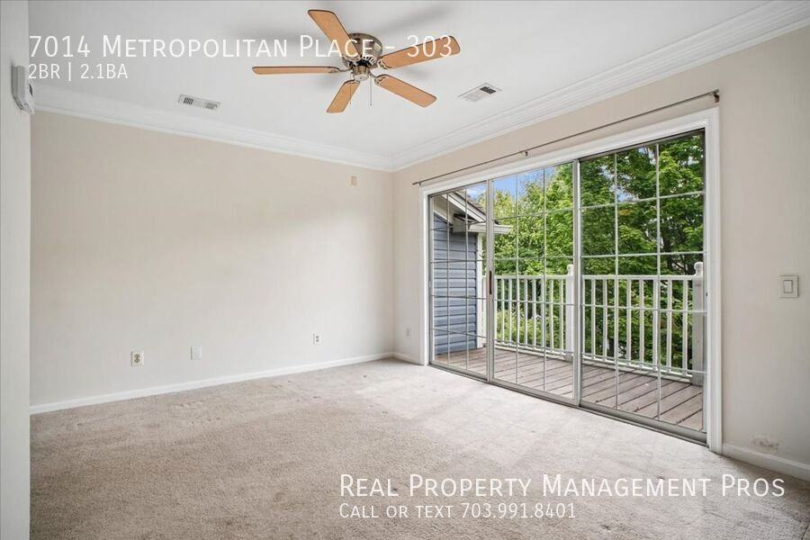 7014 Metropolitan Pl #303 - Photo 7 of 27