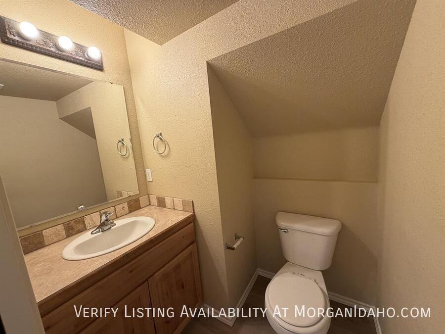 6698 W Poplar St - Photo 5 of 15